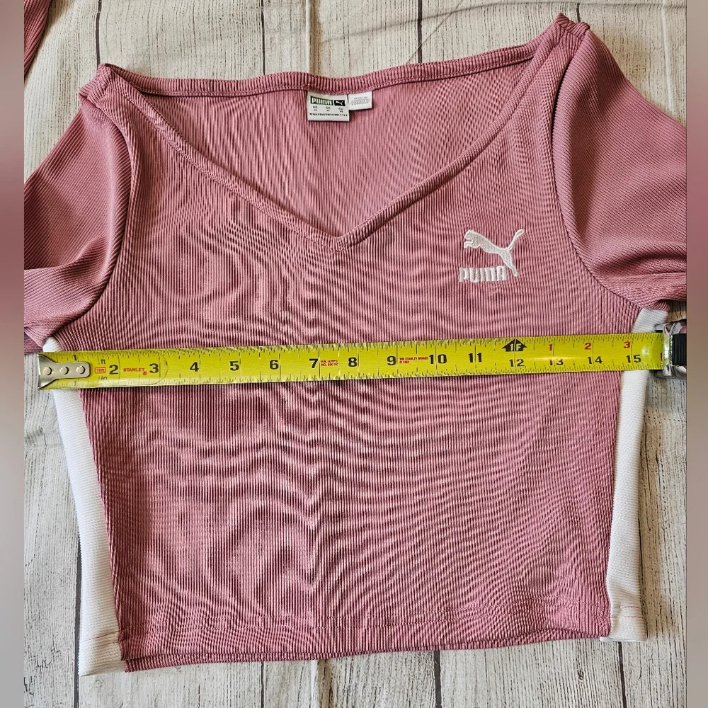 Puma Women's •Size Medium• Pink Croped Ribbed V-neck Athletic Top Athleisure - Picture 9 of 9